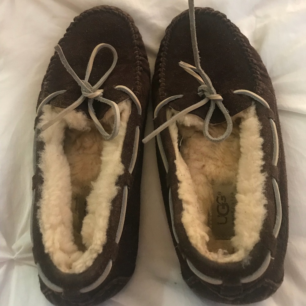 Ugg Dakota Moccasins Size 8